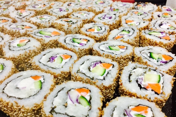 sushi-cateringF94129C1-D4CD-0275-B903-92AD03D8EAFB.jpg